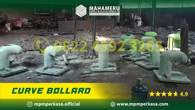 Bollard Curve Penambat Tali Kapal